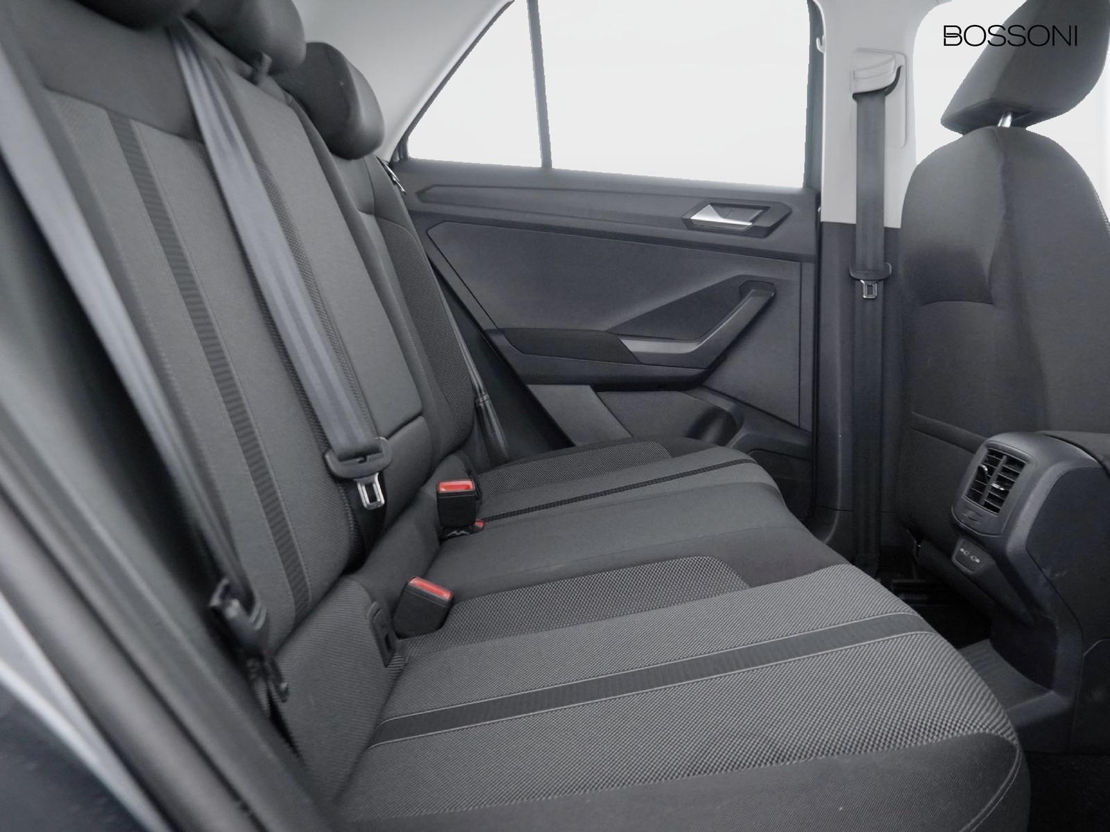 9 - Volkswagen T-Roc 2.0 tdi scr 150cv life dsg