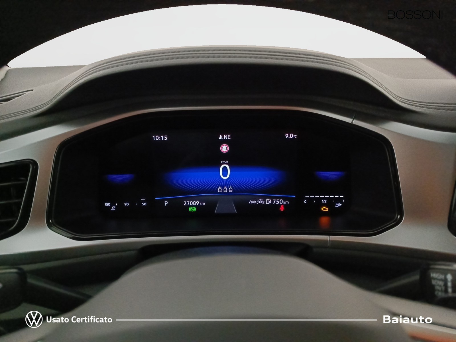 9 - Volkswagen T-Roc 2.0 tdi scr 150cv life dsg