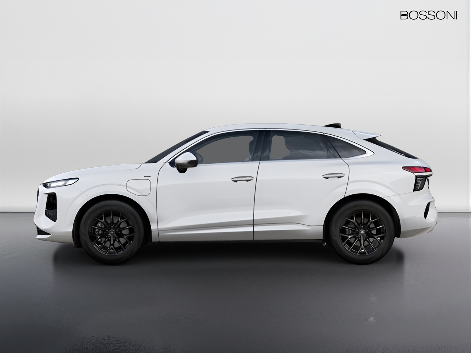 5 - Audi Q3 sportback 1.5 e-hybrid 272cv business s tronic