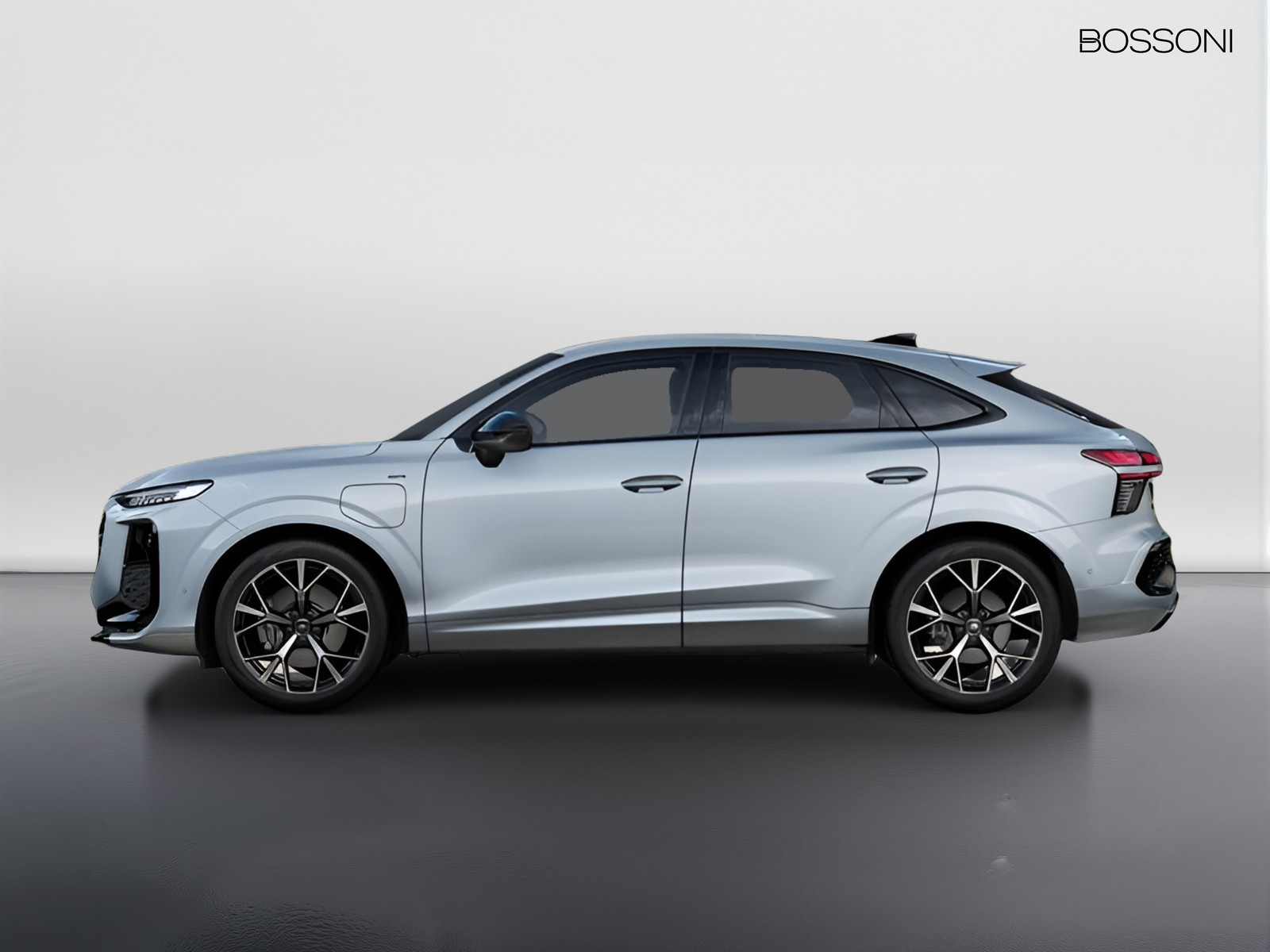 5 - Audi Q3 sportback 1.5 e-hybrid 272cv s line edition s tronic