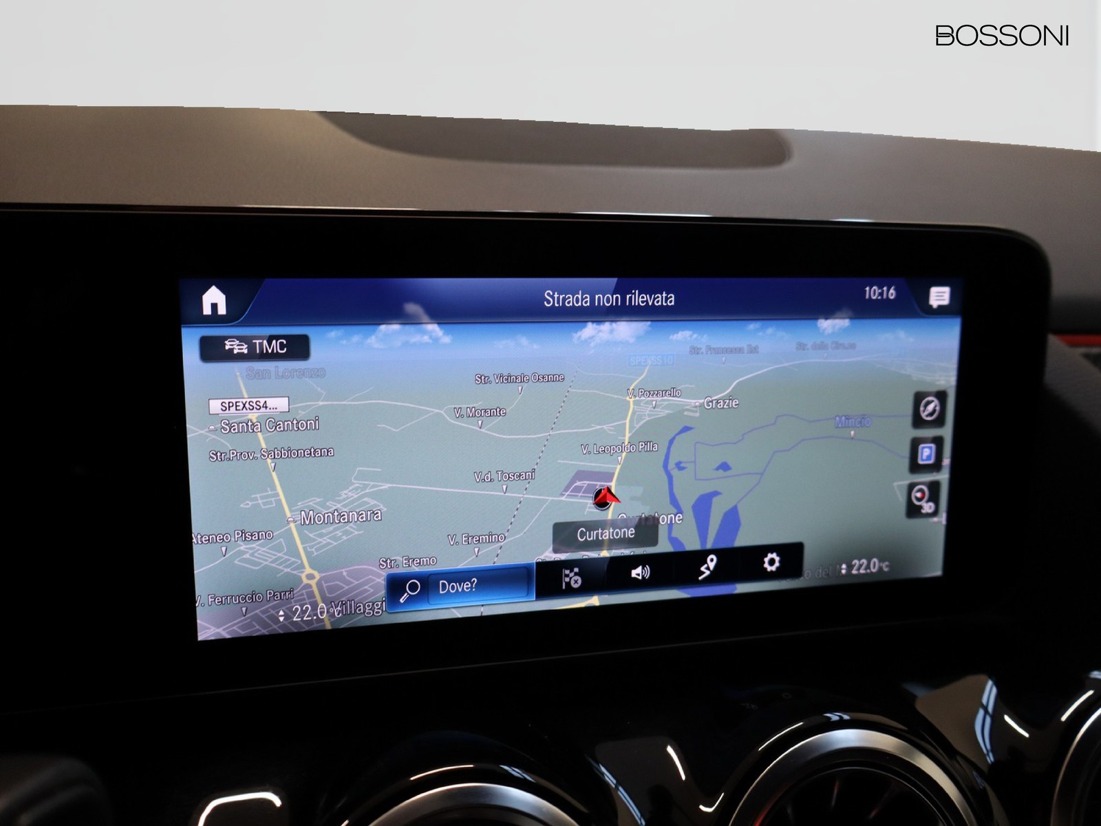 10 - Mercedes GLA 180 d premium 8g-dct