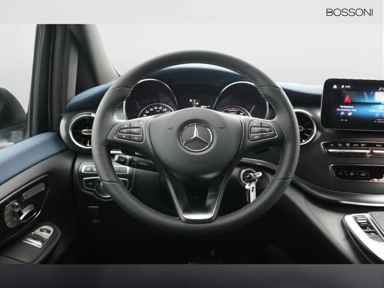 9 - Mercedes Vans EQV long 300