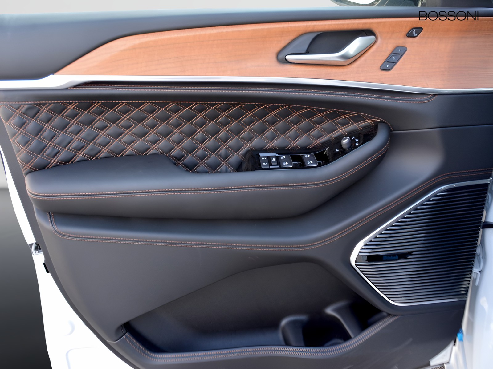 16 - Jeep Grand Cherokee 2.0 atx phev summit reserve 4xe auto