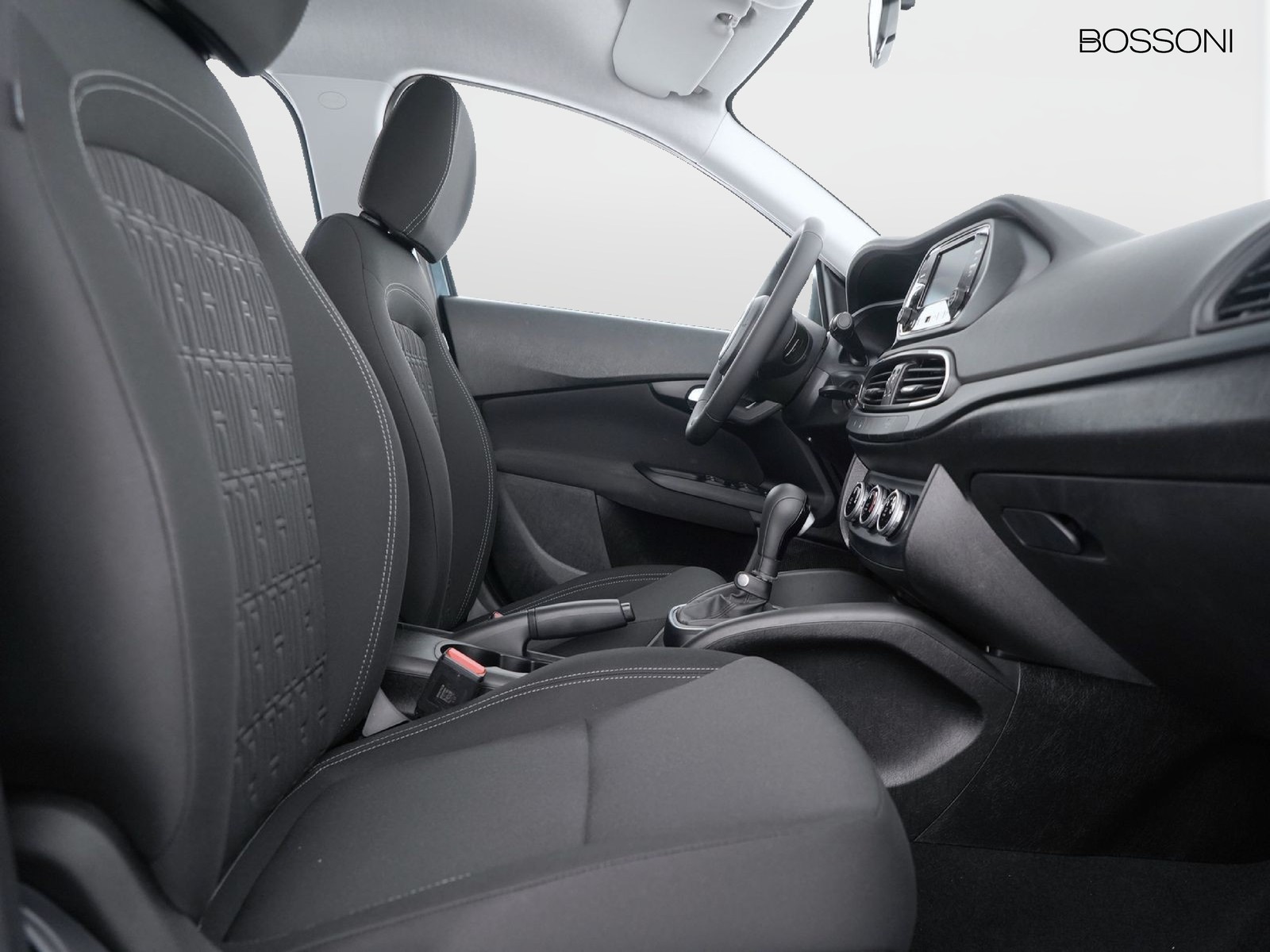 8 - Fiat Tipo 5 porte 1.5 t4 hybrid 130cv dct