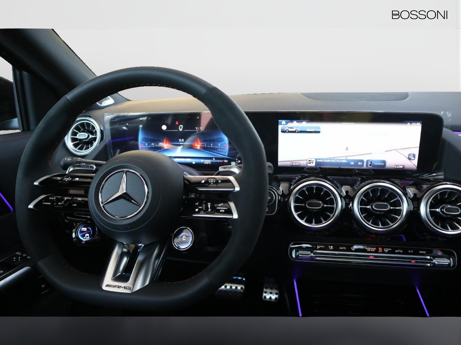 12 - AMG GLA amg 45 s 4matic+ speedshift dct amg 8g