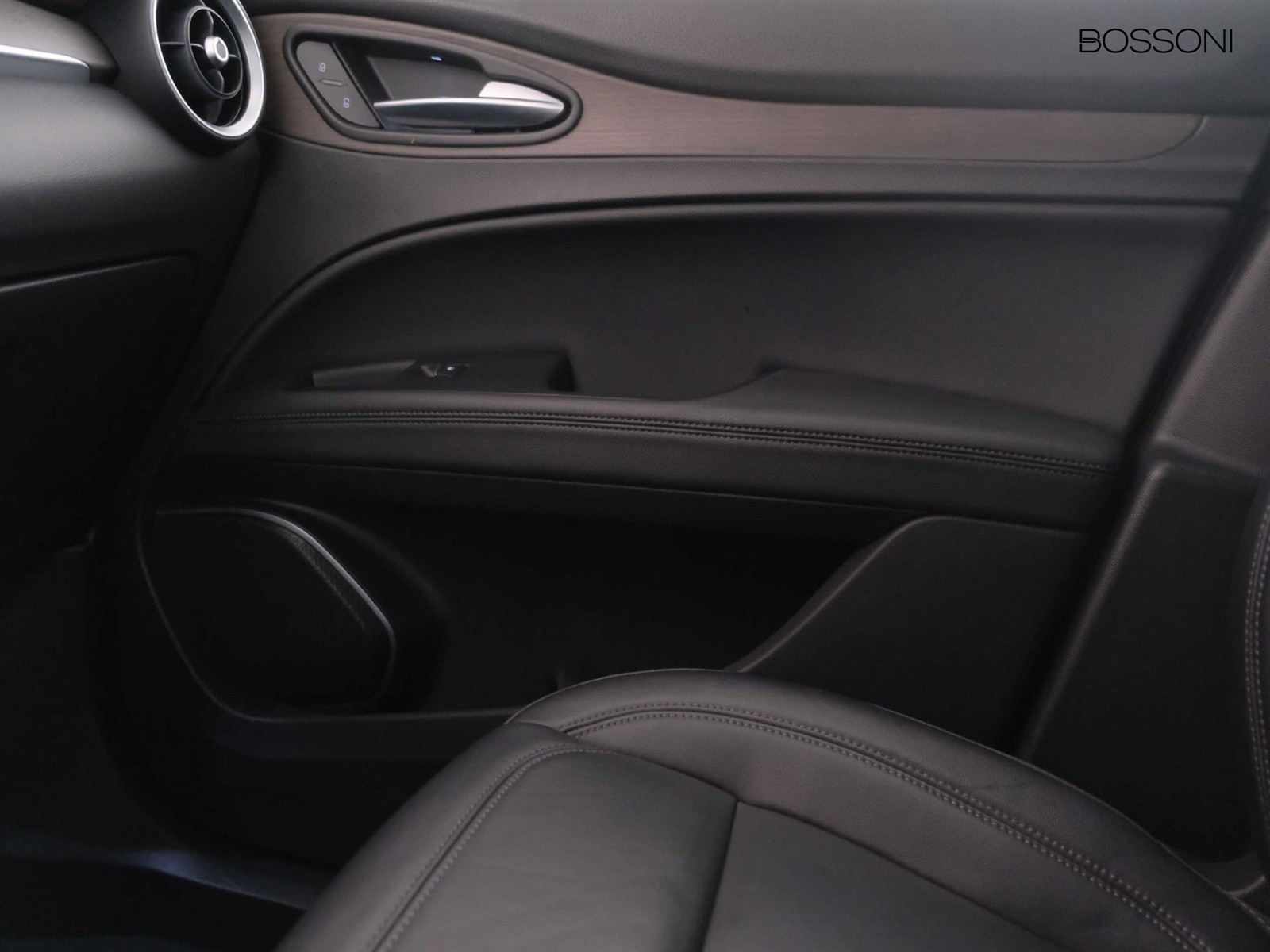 34 - Alfa Romeo Stelvio 2.2 turbo 210cv ti q4 at8