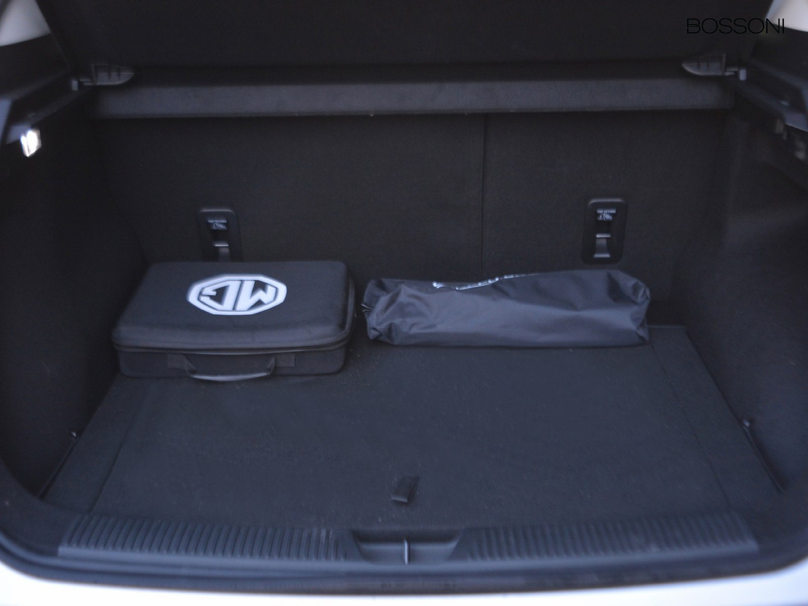 16 - Mg MG4 luxury64