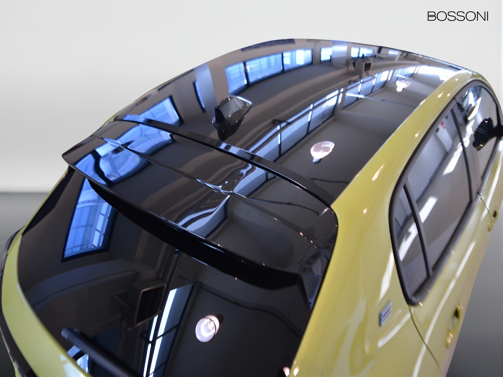 24 - Peugeot e-208 51 kwh gt