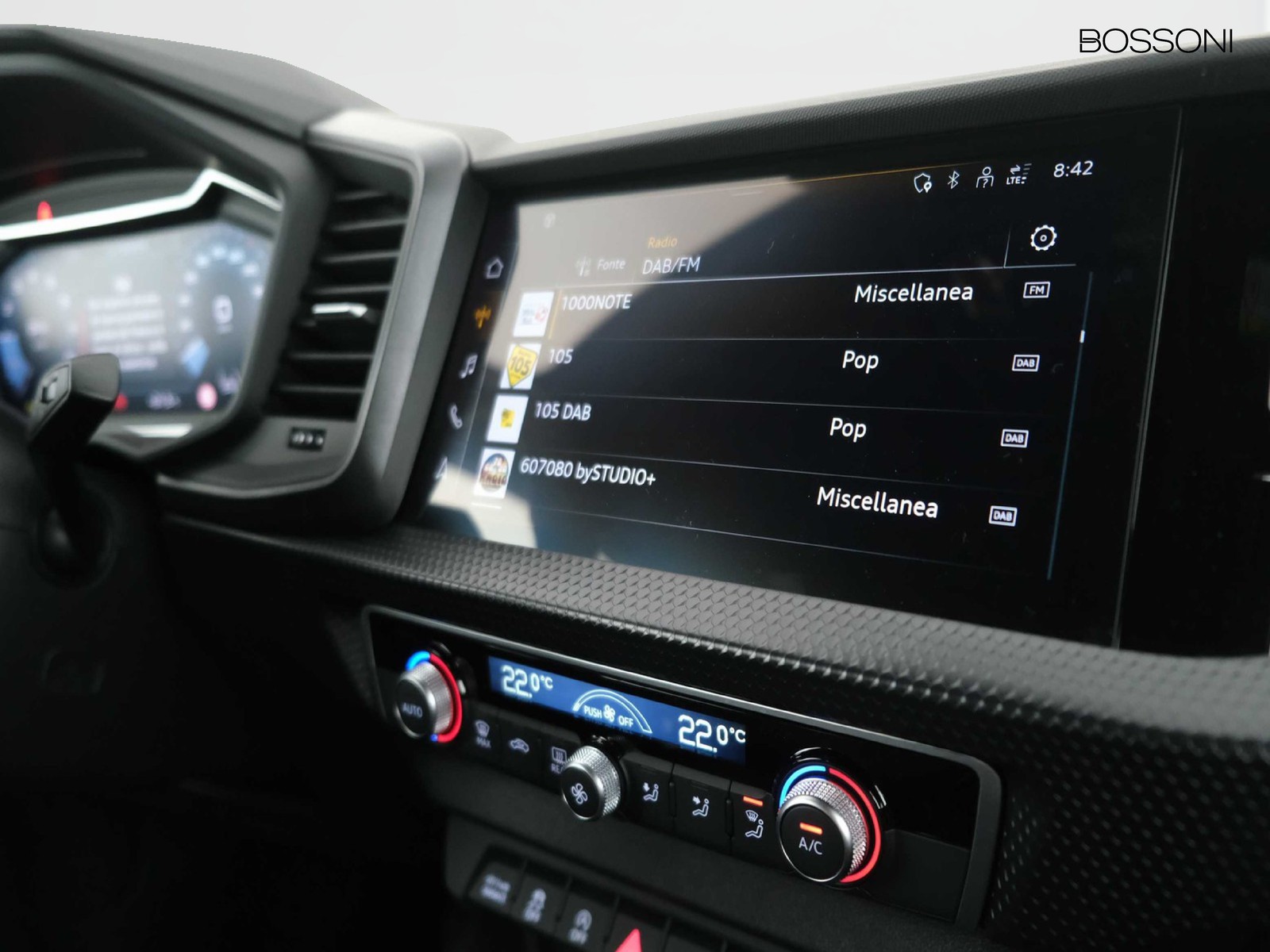 15 - Audi A1 allstreet 30 1.0 tfsi 116cv business s tronic