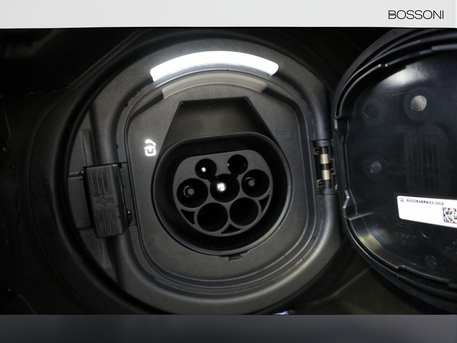 18 - Mercedes Classe A 250 e plug-in-hybrid amg line advanced plus speedshift dct amg 8g