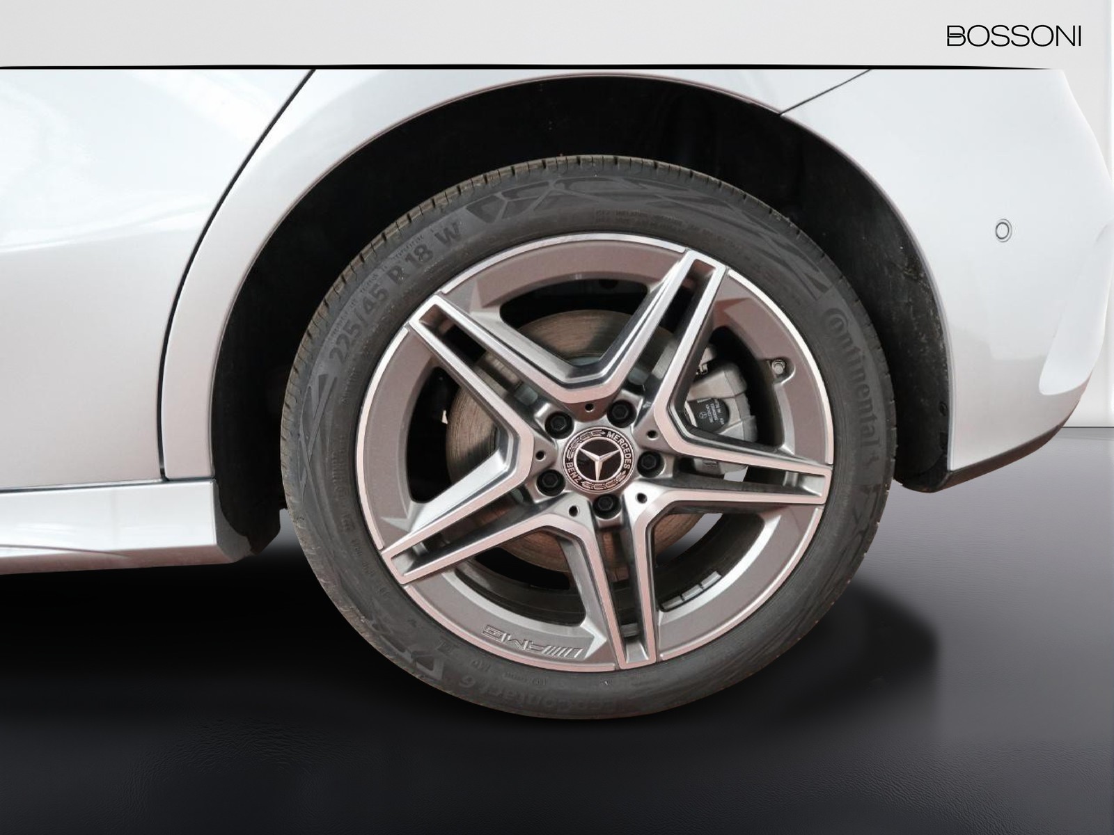 4 - Mercedes Classe A 250 e plug-in-hybrid amg line advanced plus speedshift dct amg 8g