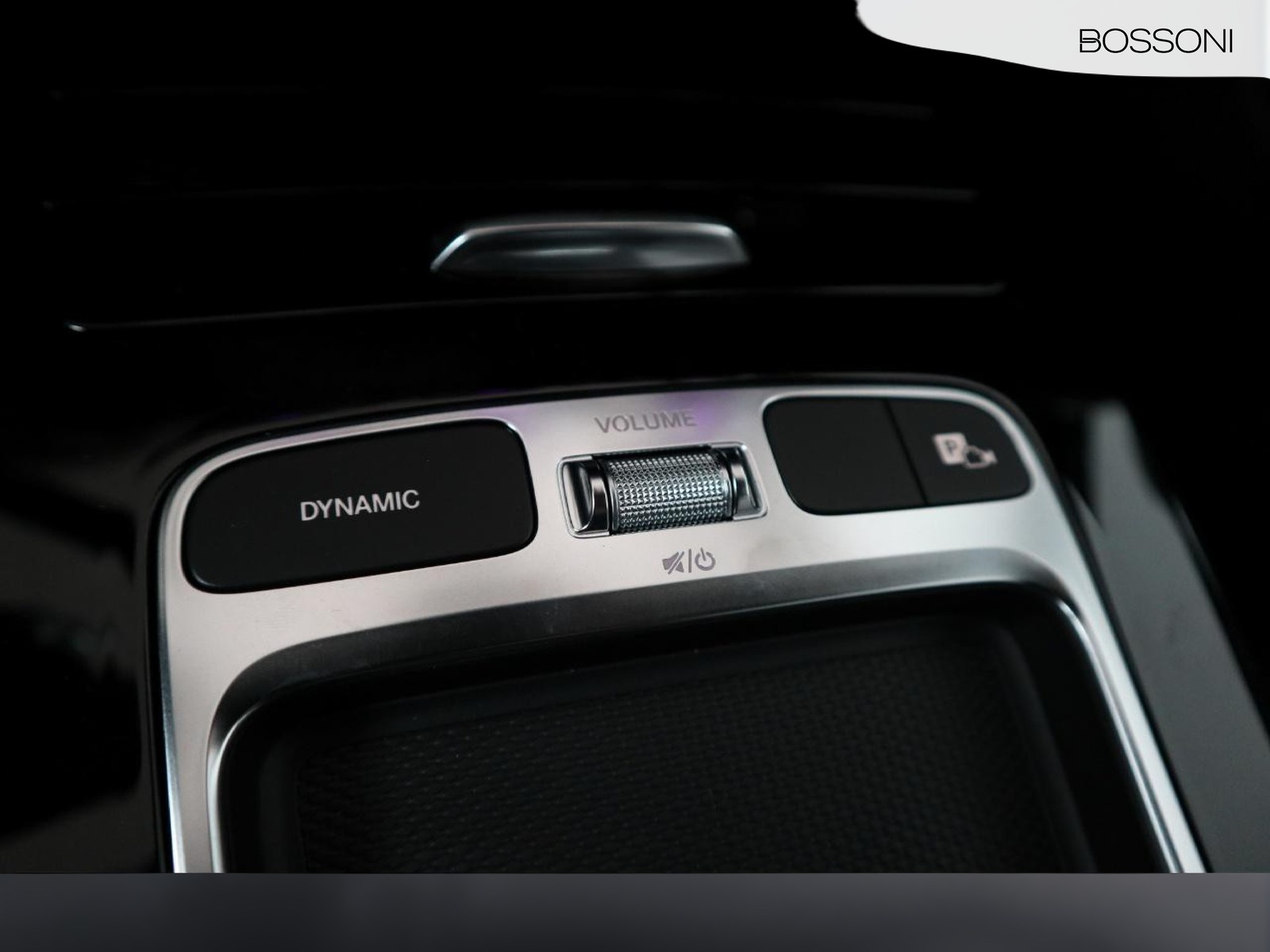 15 - Mercedes Classe A 250 e plug-in-hybrid amg line advanced plus speedshift dct amg 8g