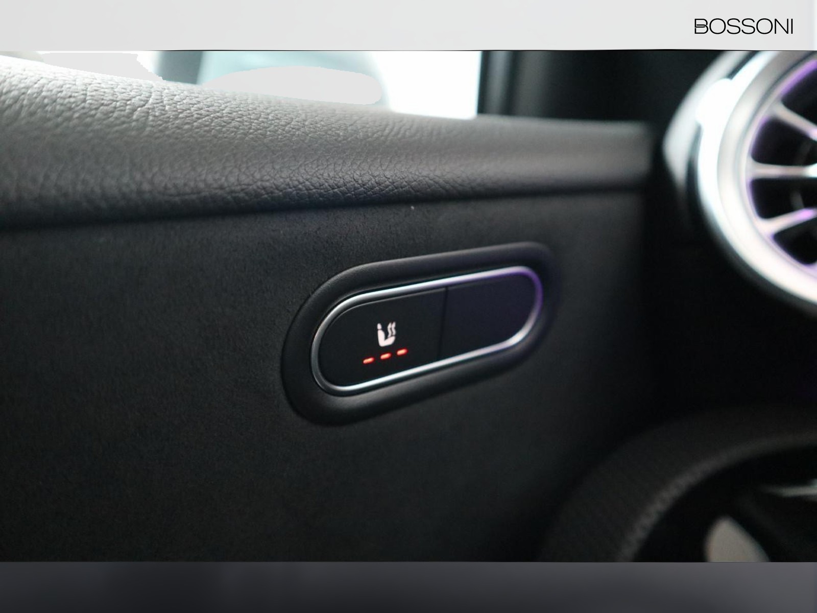 16 - Mercedes Classe A 250 e plug-in-hybrid amg line advanced plus speedshift dct amg 8g