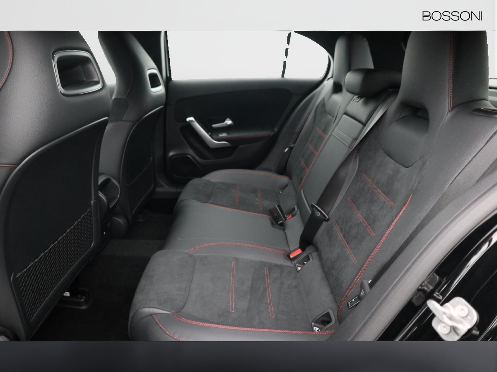 8 - Mercedes Classe A 250 e plug-in-hybrid amg line advanced plus speedshift dct amg 8g