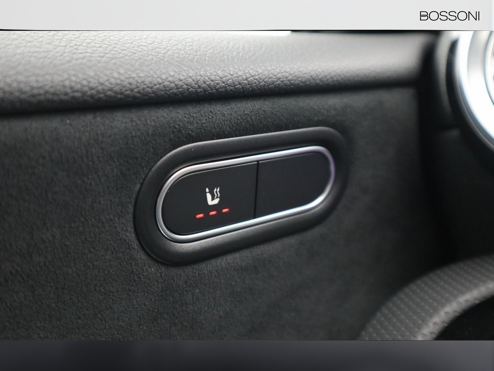 16 - Mercedes Classe A 250 e plug-in-hybrid amg line advanced plus speedshift dct amg 8g