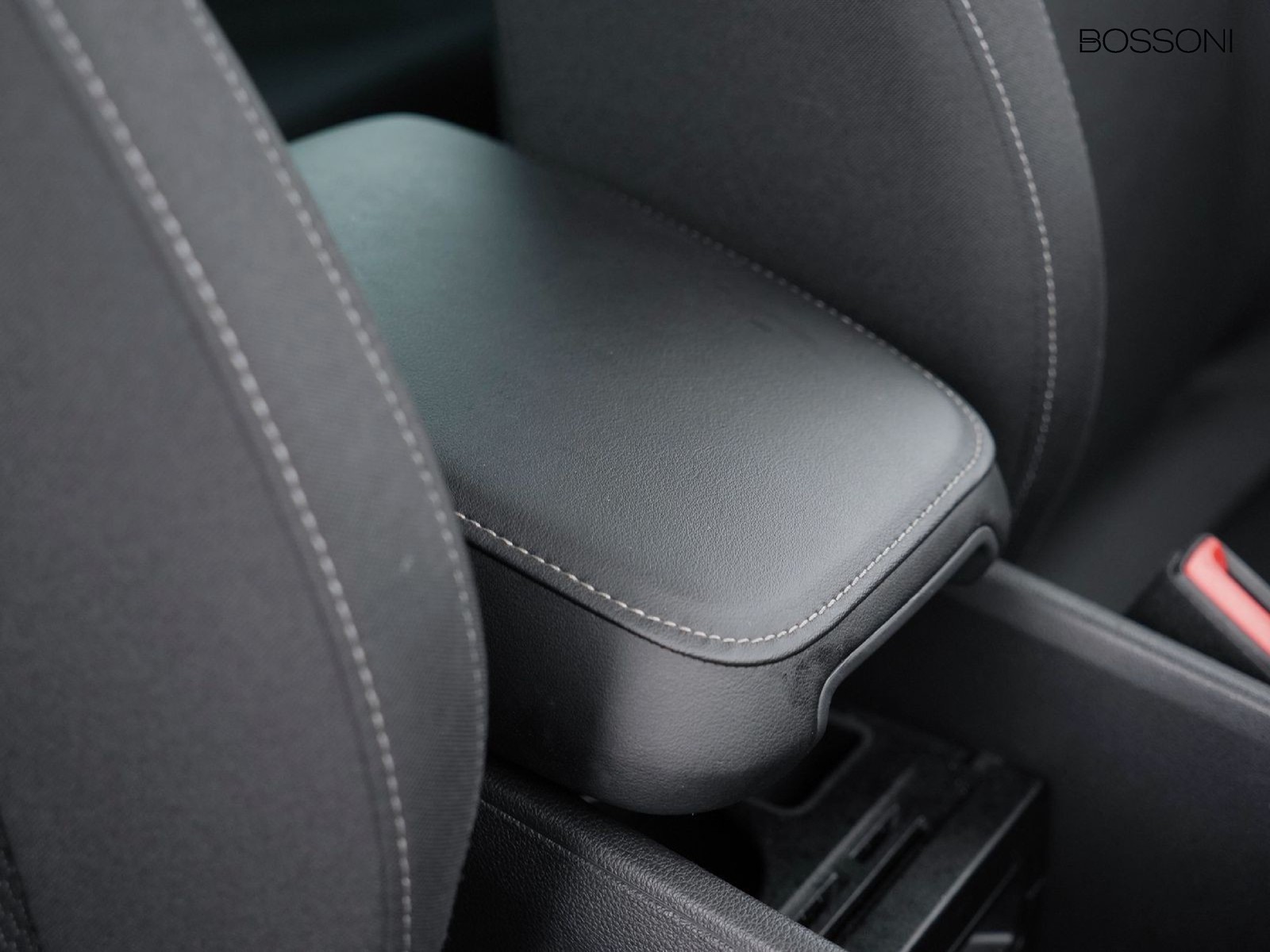 18 - Skoda Karoq 1.0 tsi act 115cv executive