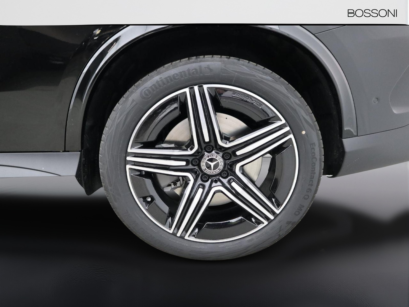 4 - Mercedes GLC coupe 300 de plug in hybrid amg line premium 4matic 9g-tronic