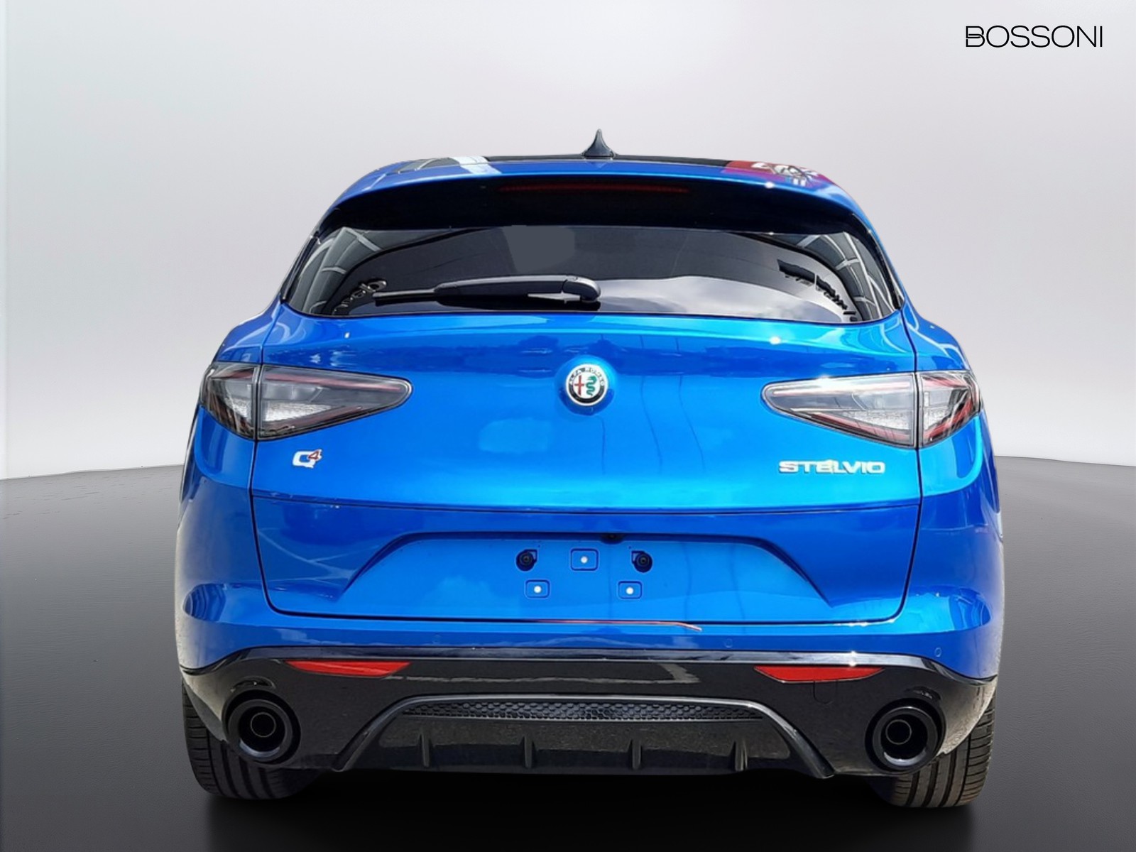 5 - Alfa Romeo Stelvio 2.2 turbo 210cv veloce q4 at8