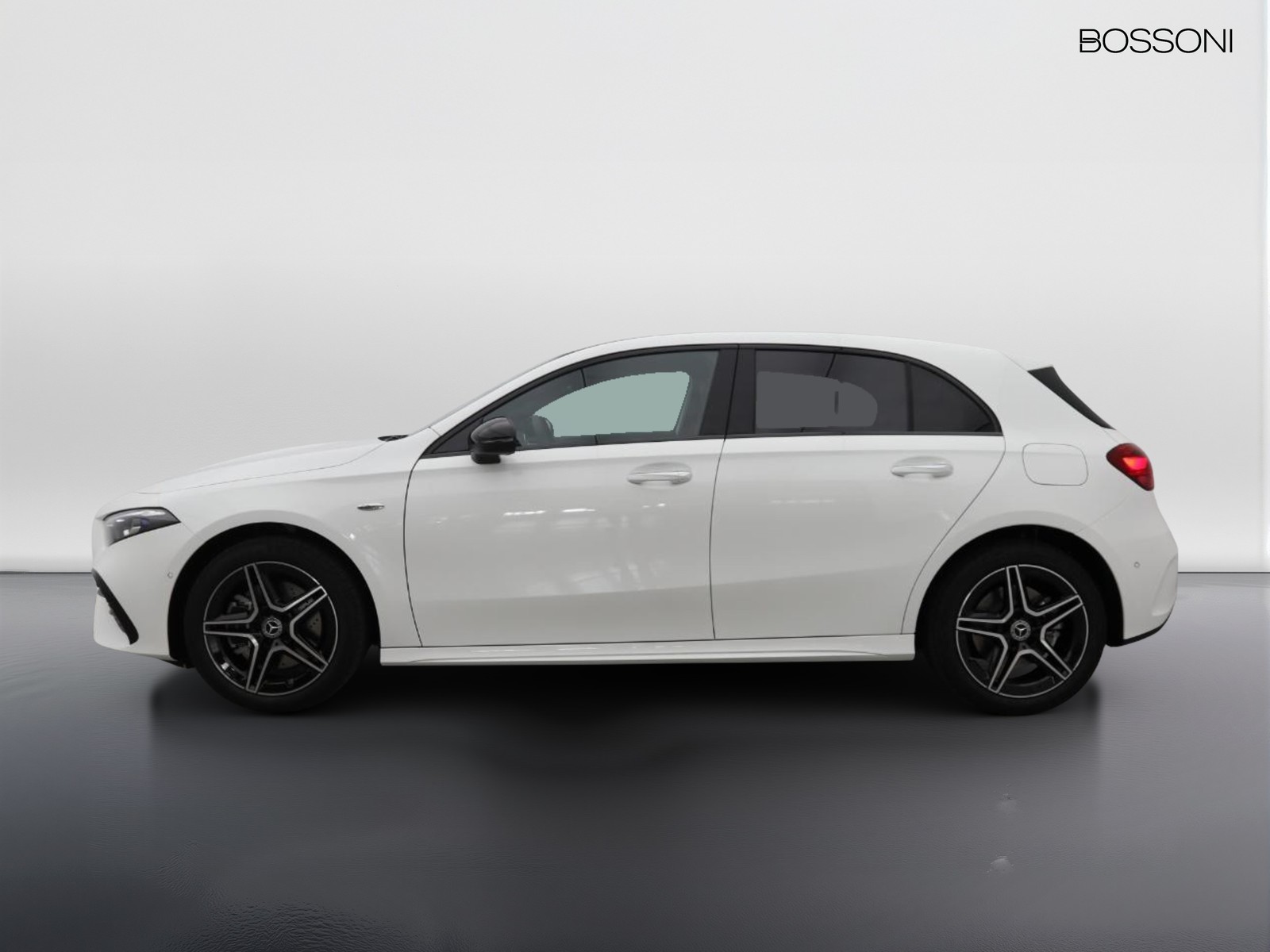 3 - Mercedes Classe A 250 e plug-in-hybrid amg line advanced plus speedshift dct amg 8g