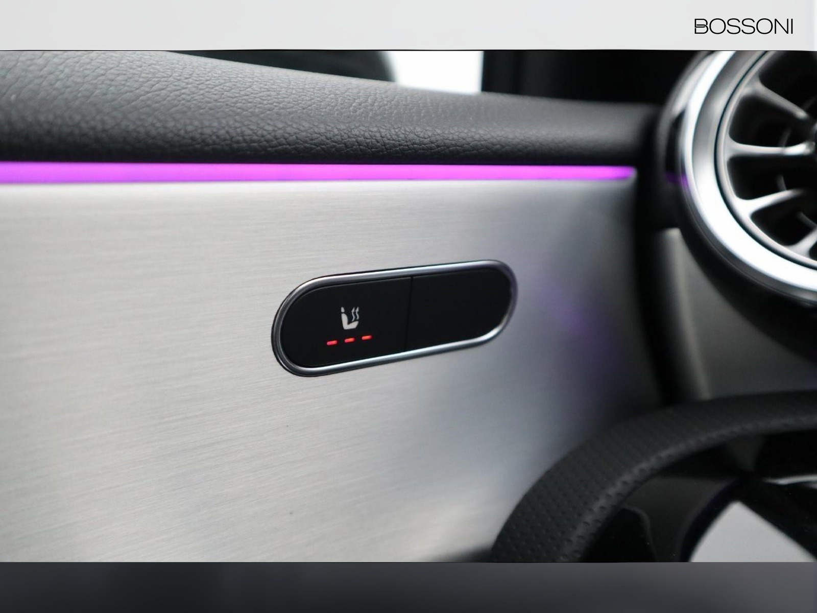 15 - Mercedes Classe A 250 e plug-in-hybrid amg line advanced plus speedshift dct amg 8g