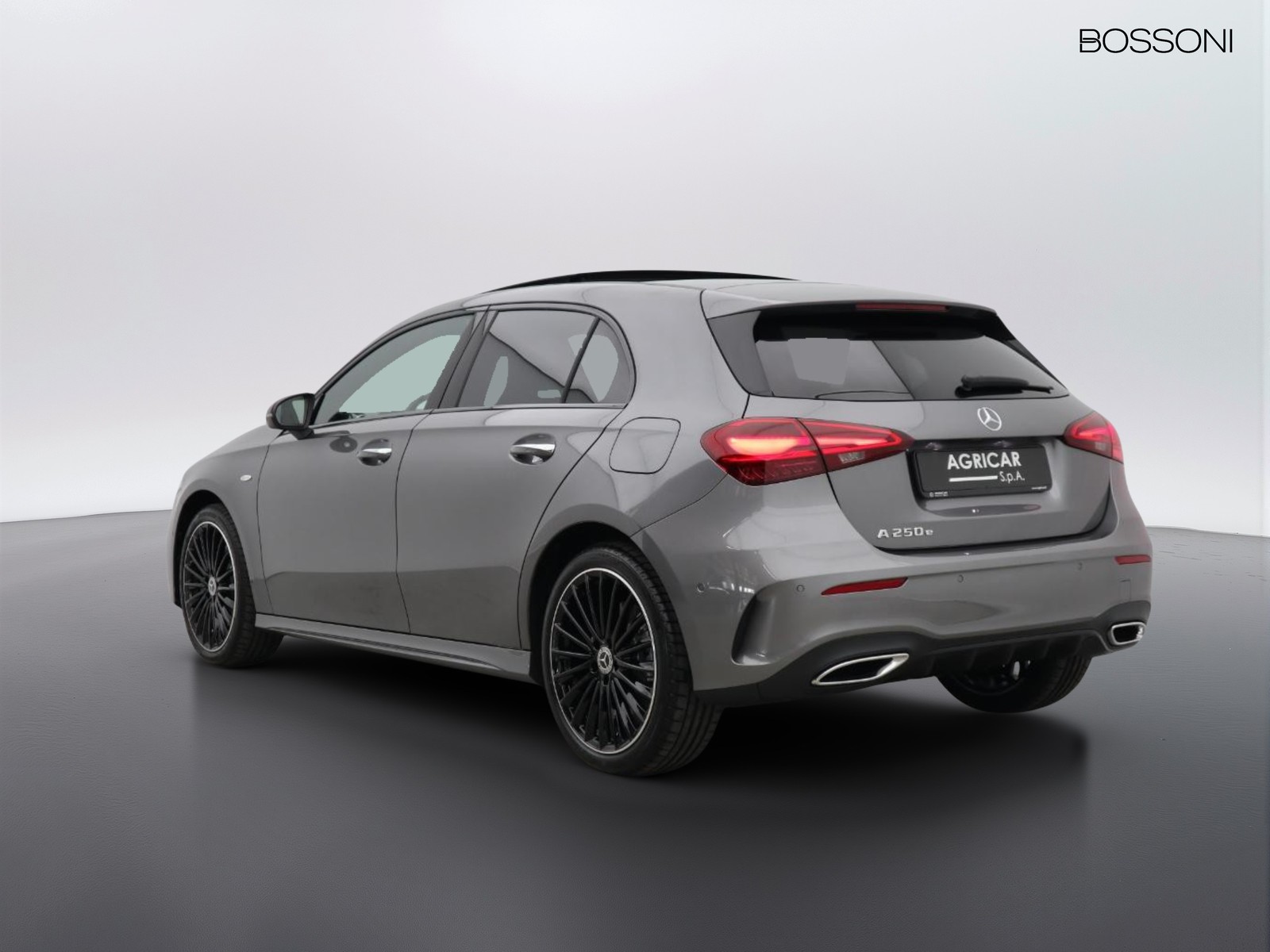 5 - Mercedes Classe A 250 e plug-in-hybrid amg line premium speedshift dct amg 8g