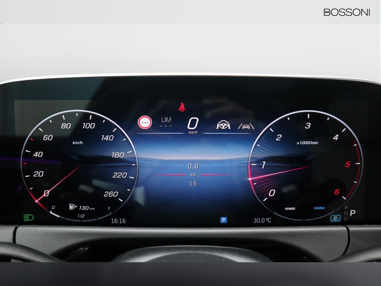 9 - Mercedes Classe E station wagon 220 d amg line premium 4matic 9g-tronic