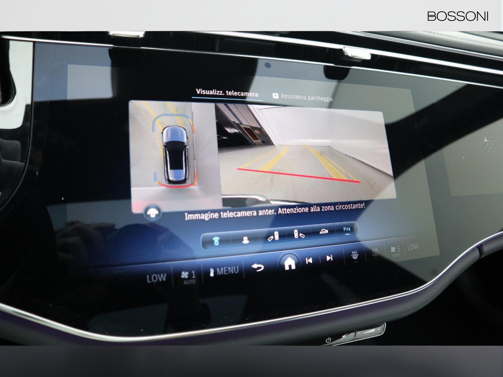 12 - Mercedes Classe E station wagon 300 de plug in hybrid amg line premium plus 4matic 9g-tronic