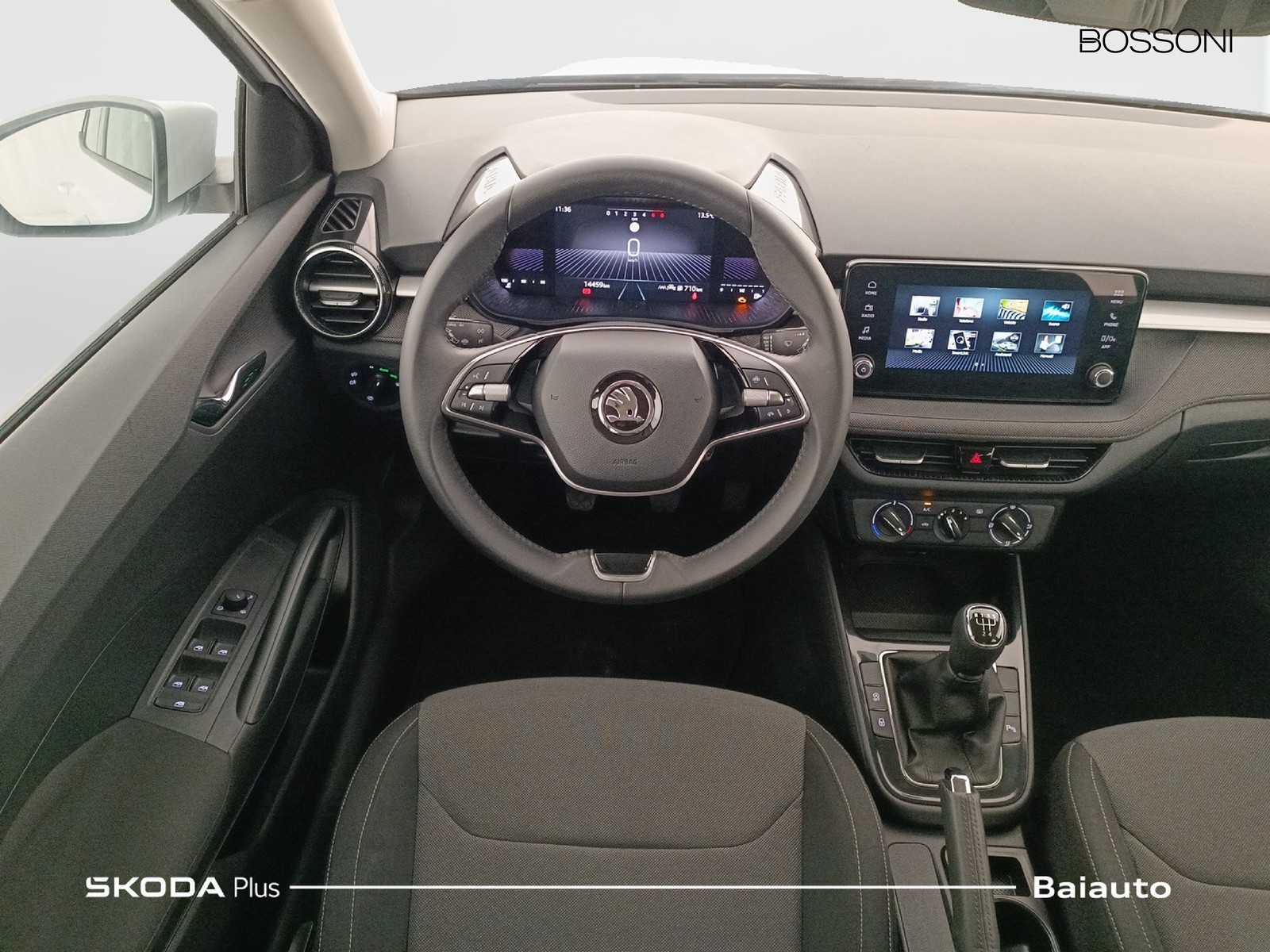 8 - Skoda Fabia 1.0 mpi 80cv selection