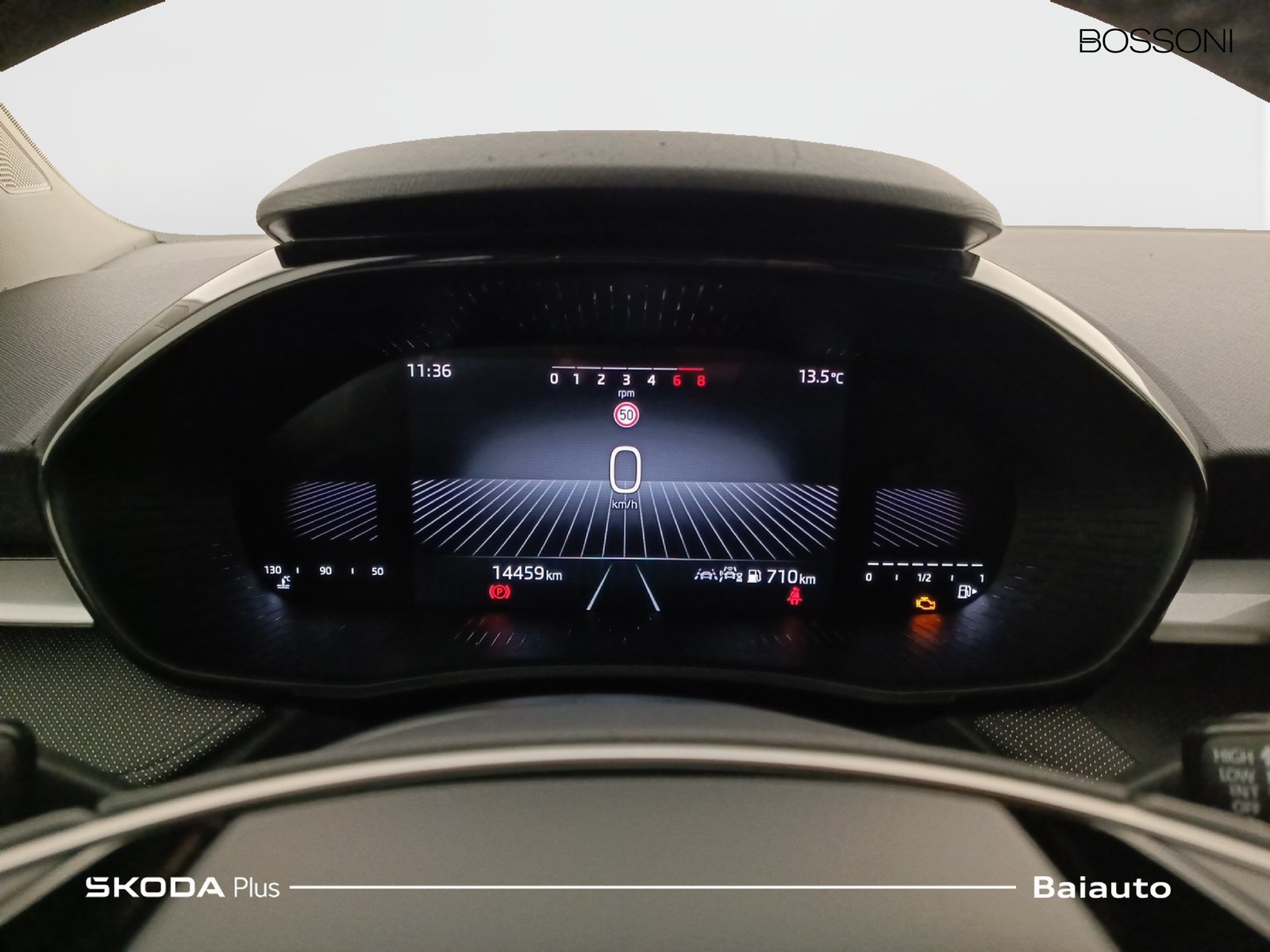 10 - Skoda Fabia 1.0 mpi 80cv selection