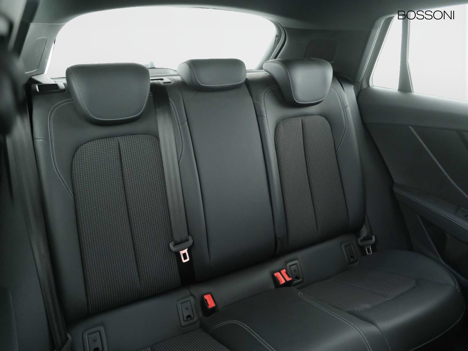 35 - Audi SQ2 s2.0 tfsi quattro s tronic