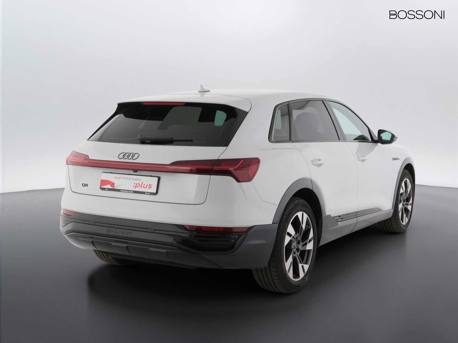 2 - Audi Q8 e-tron 50 business advanced quattro