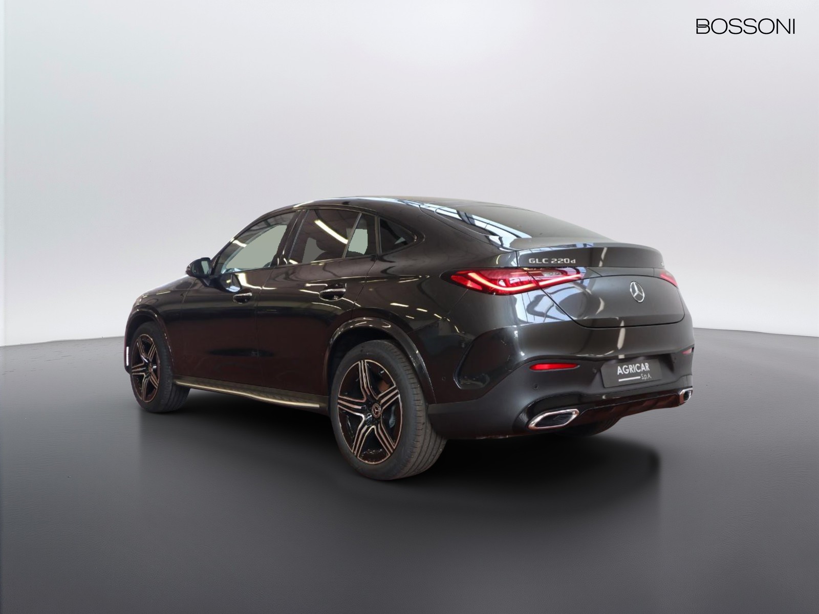 5 - Mercedes GLC coupe 220 d amg line premium 4matic 9g-tronic