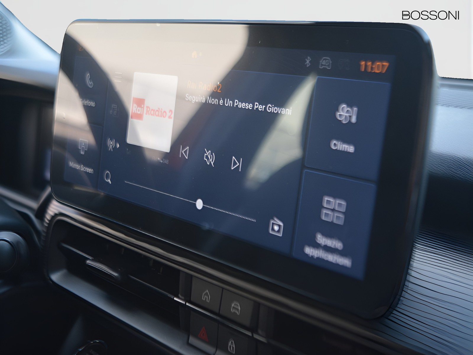 10 - Jeep Avenger 1.2 turbo 100cv longitude fwd