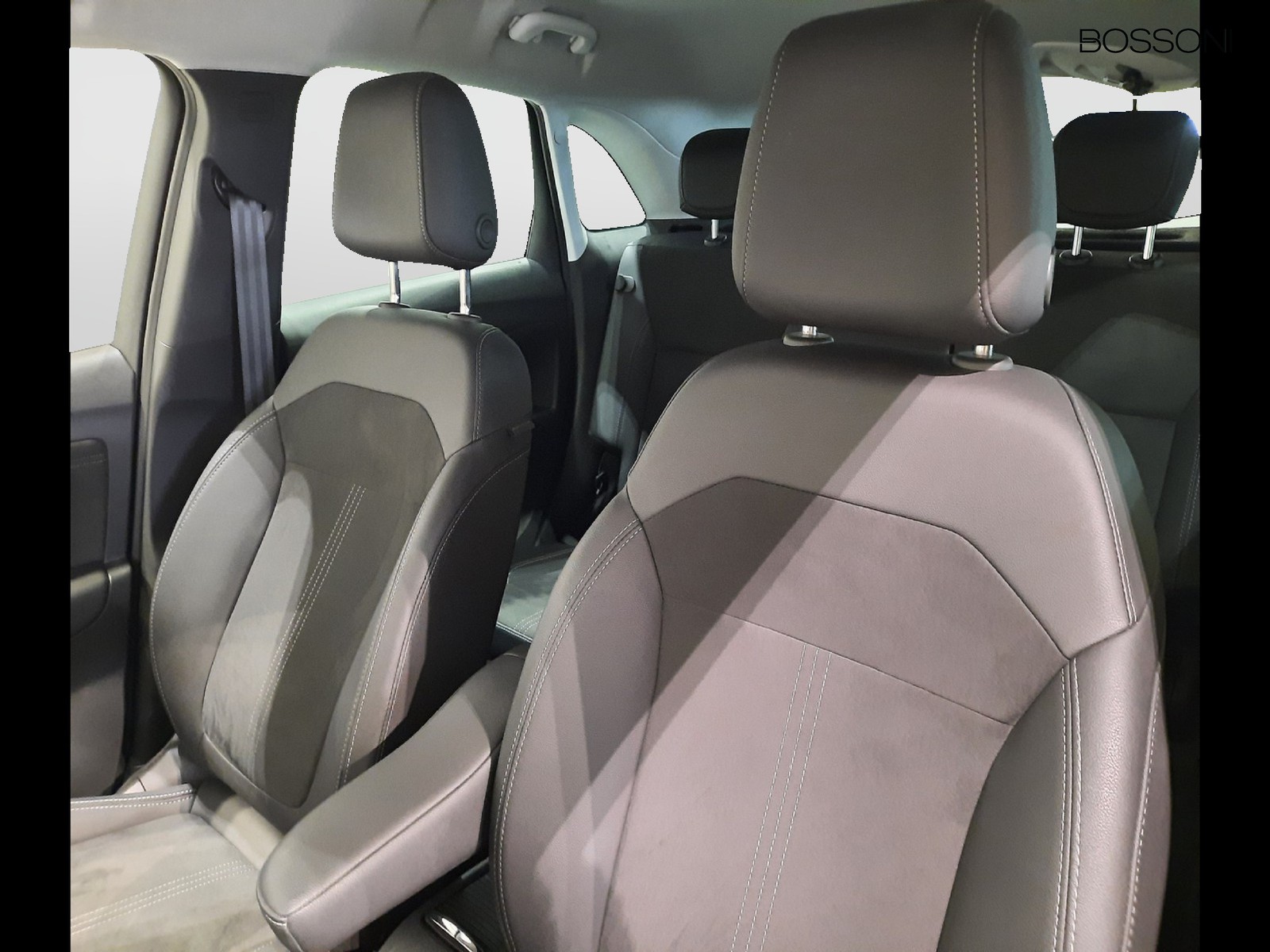 16 - Opel Crossland 1.2 110cv ultimate s&s