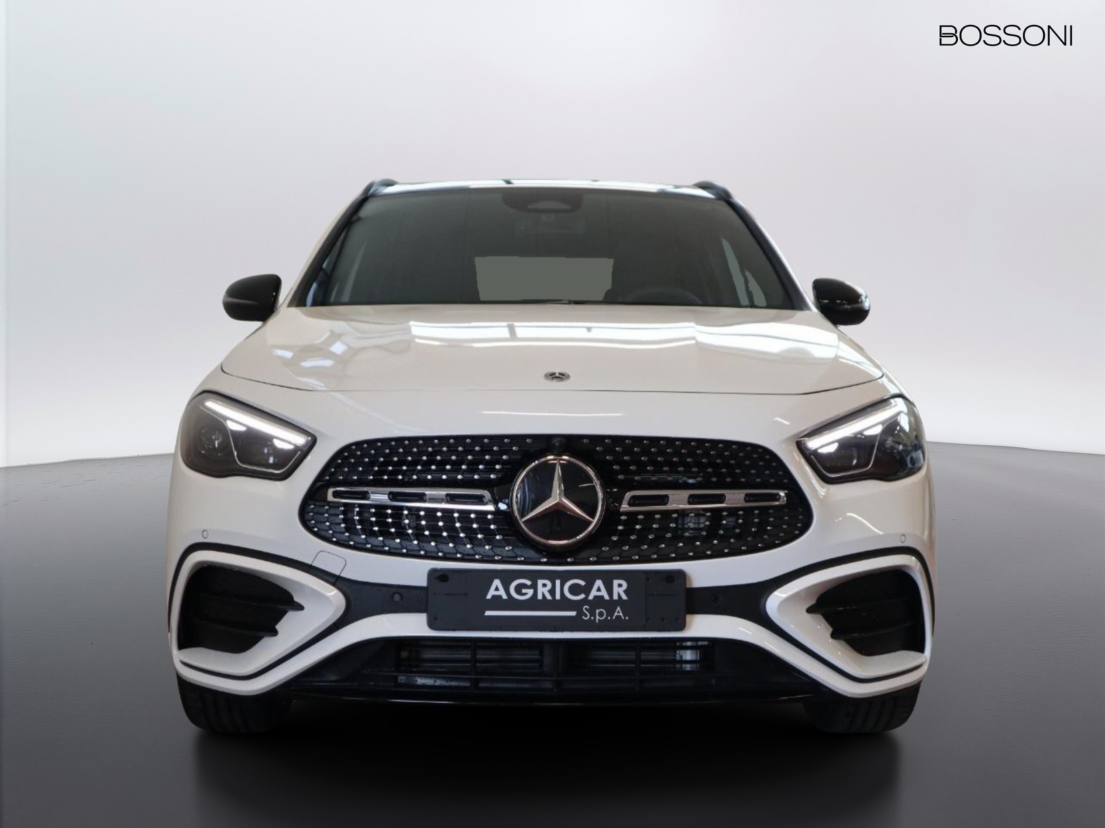2 - Mercedes GLA 200 d amg line premium 4matic 8g-dct