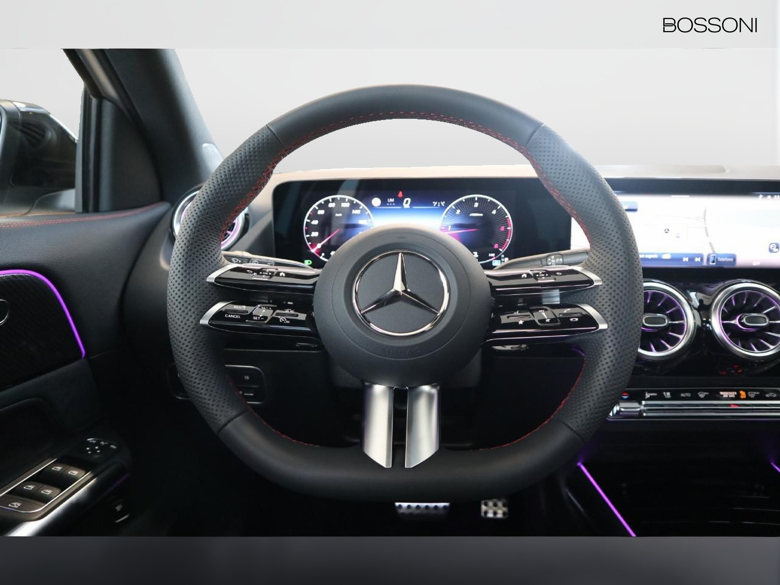 17 - Mercedes GLA 200 d amg line premium 4matic 8g-dct