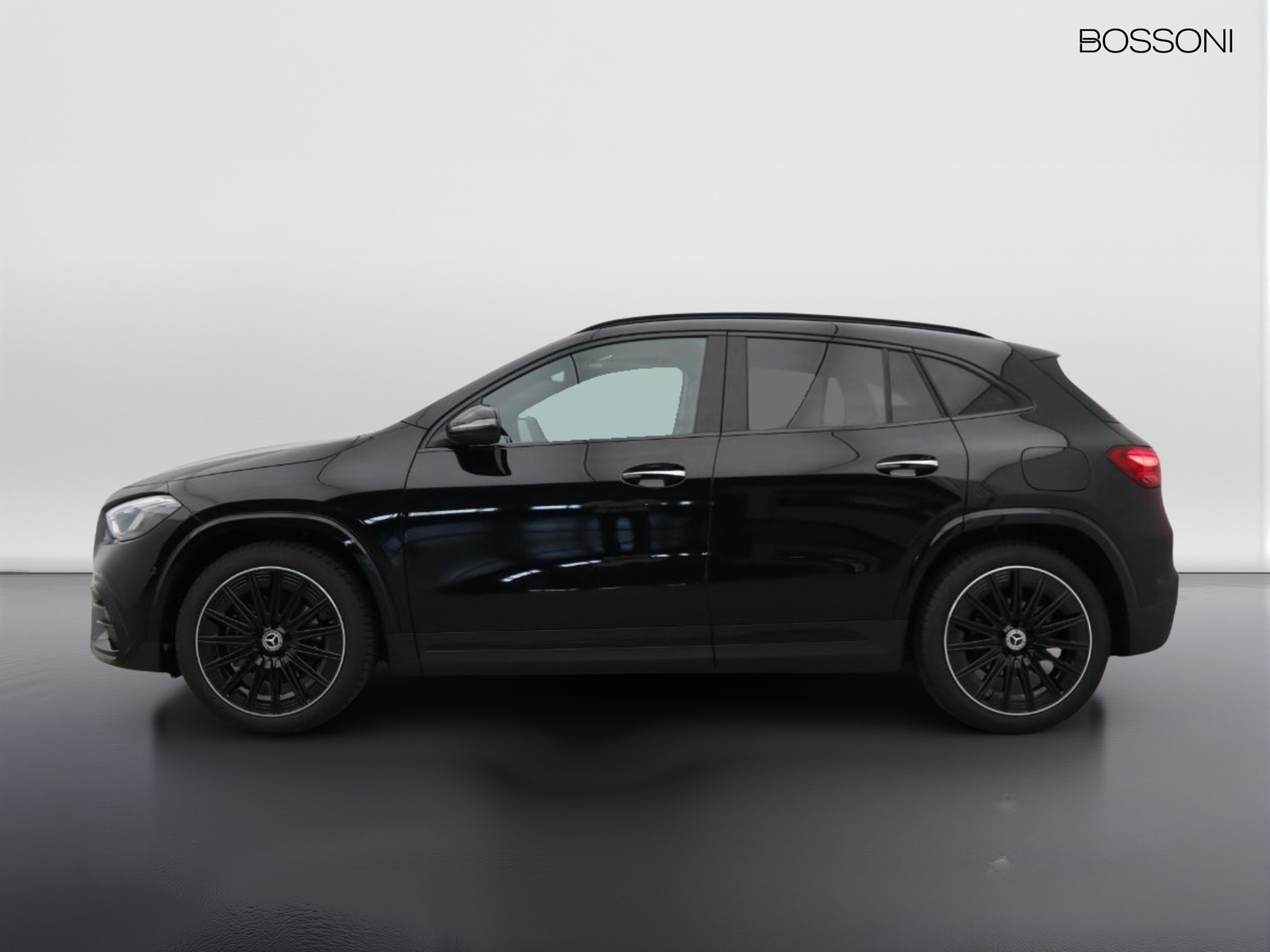 3 - Mercedes GLA 200 d amg line premium 4matic 8g-dct