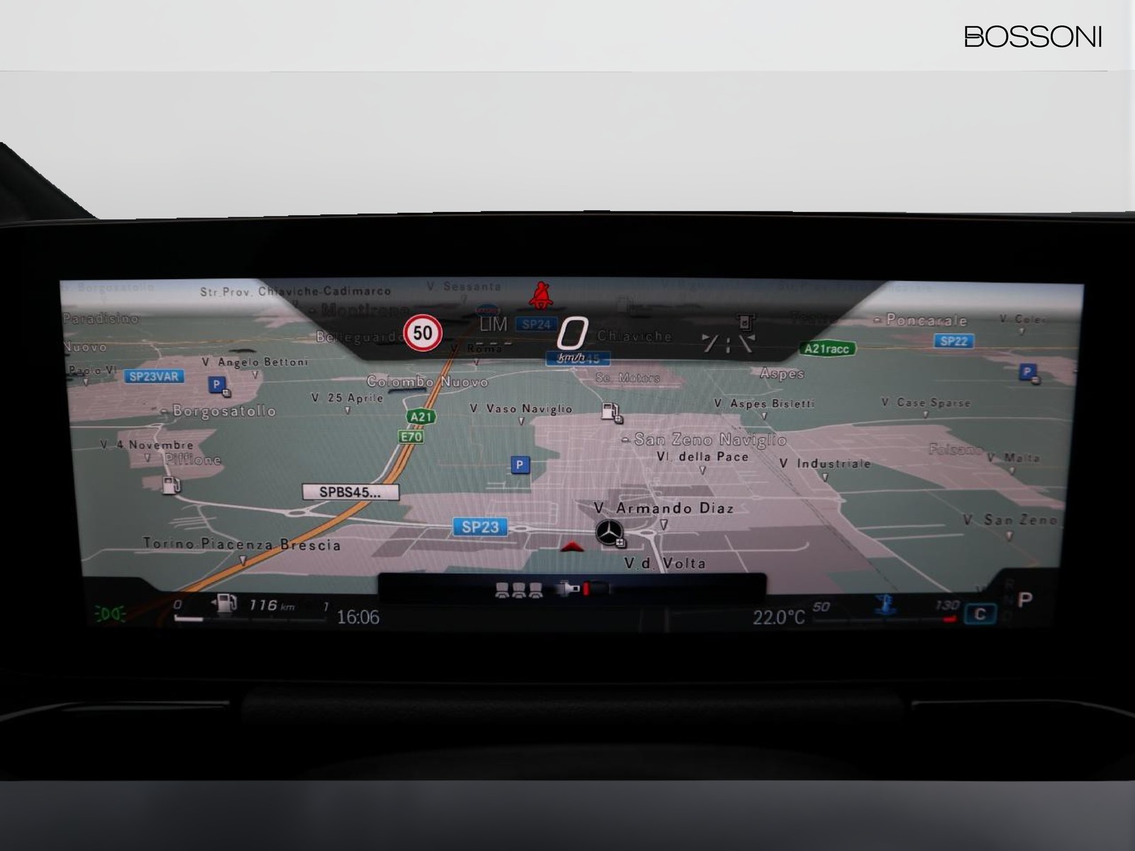 16 - Mercedes GLA 200 d amg line premium 4matic 8g-dct