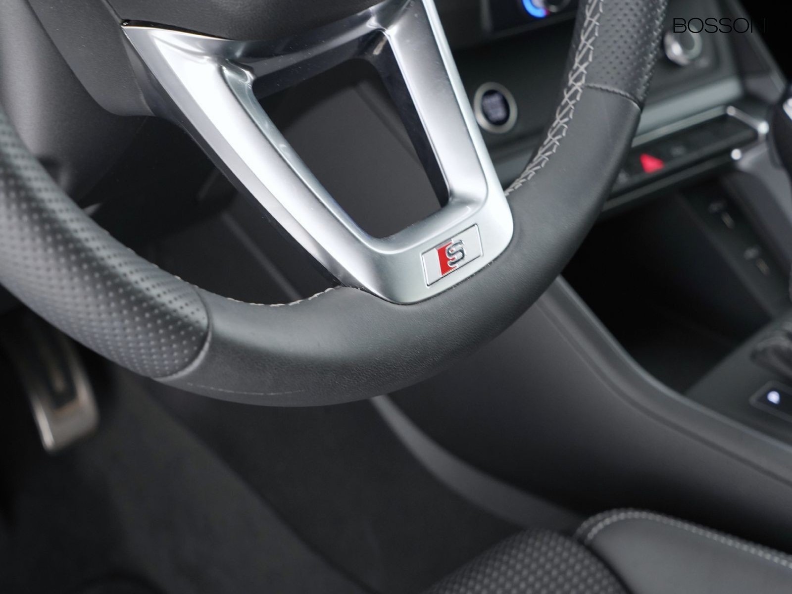 27 - Audi Q3 sportback 40 2.0 tdi 193cv s line edition quattro s tronic