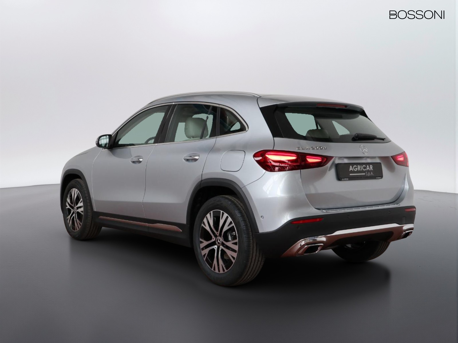 5 - Mercedes GLA 200 d progressive advanced plus 8g-dct