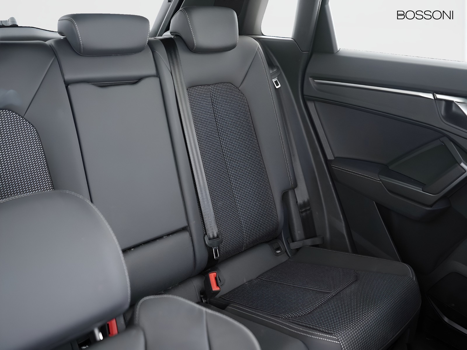 21 - Audi Q3 35 2.0 tdi s line edition s tronic