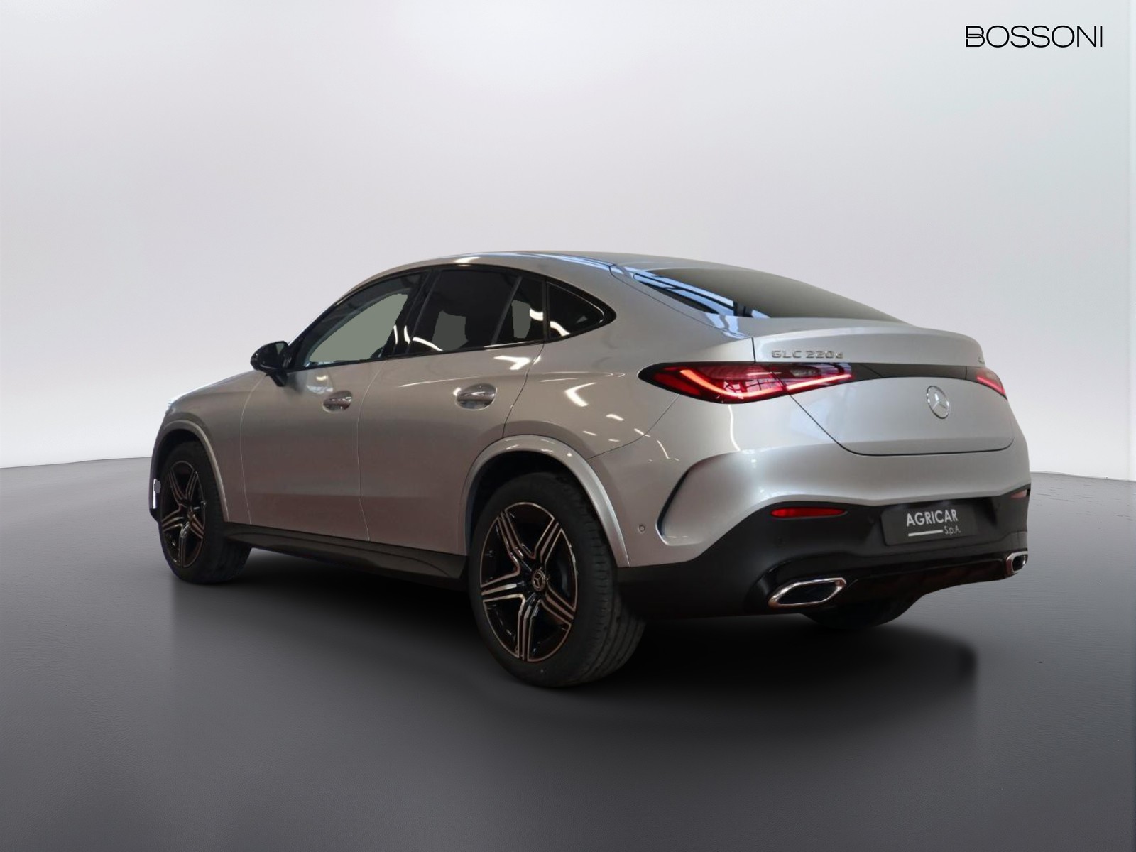 5 - Mercedes GLC coupe 220 d amg line premium 4matic 9g-tronic