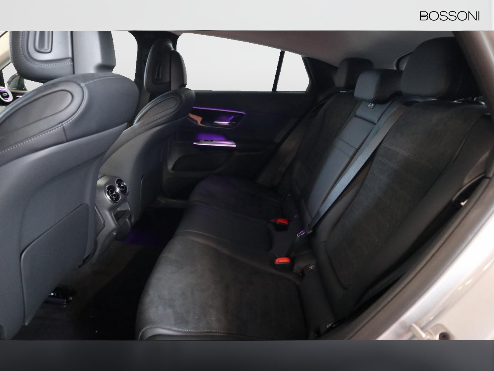 8 - Mercedes GLC coupe 220 d amg line premium 4matic 9g-tronic