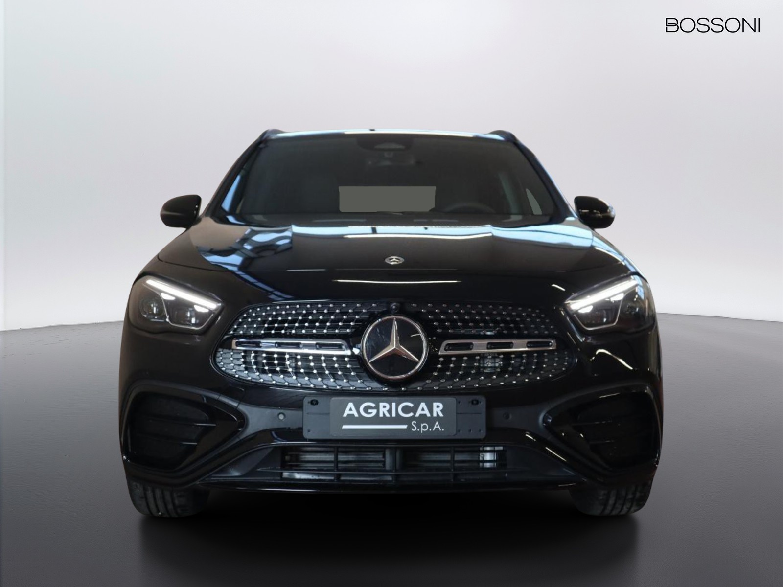 2 - Mercedes GLA 200 d amg line premium 4matic 8g-dct