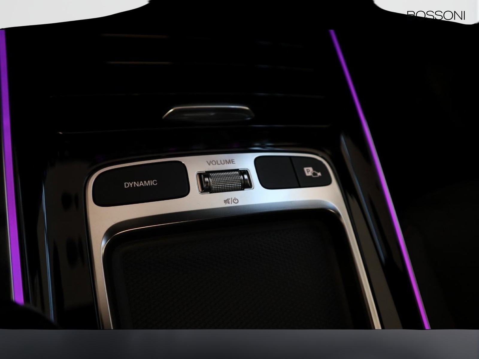 14 - Mercedes GLA 200 d amg line premium 4matic 8g-dct