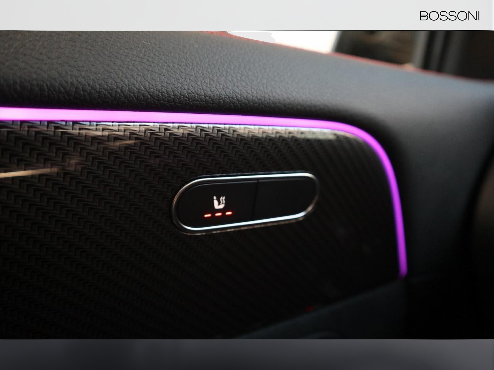 15 - Mercedes GLA 200 d amg line premium 4matic 8g-dct