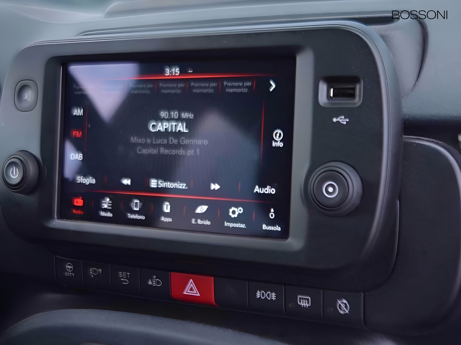 10 - Fiat Panda cross 1.0 firefly hybrid 70cv s&s 5p.ti