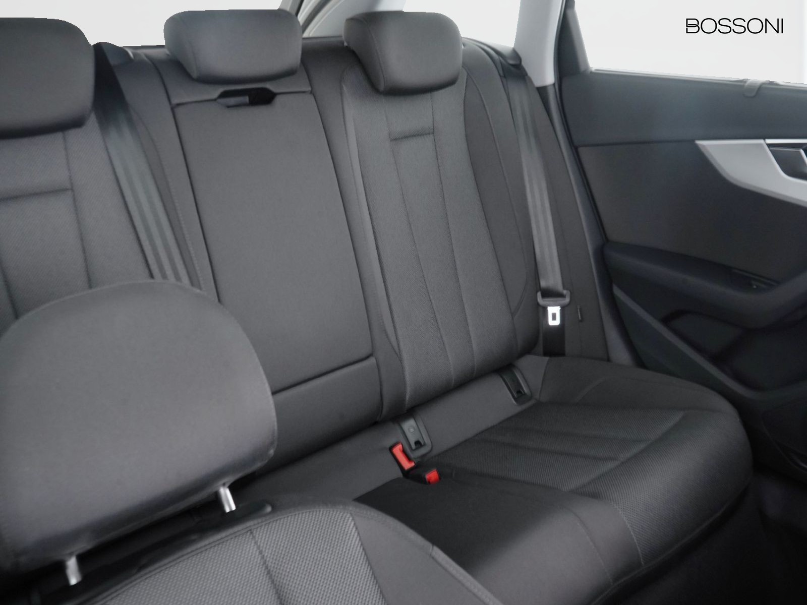 21 - Audi A4 allroad allroad 40 2.0 tdi mhev 204cv business evolution quattro s tronic