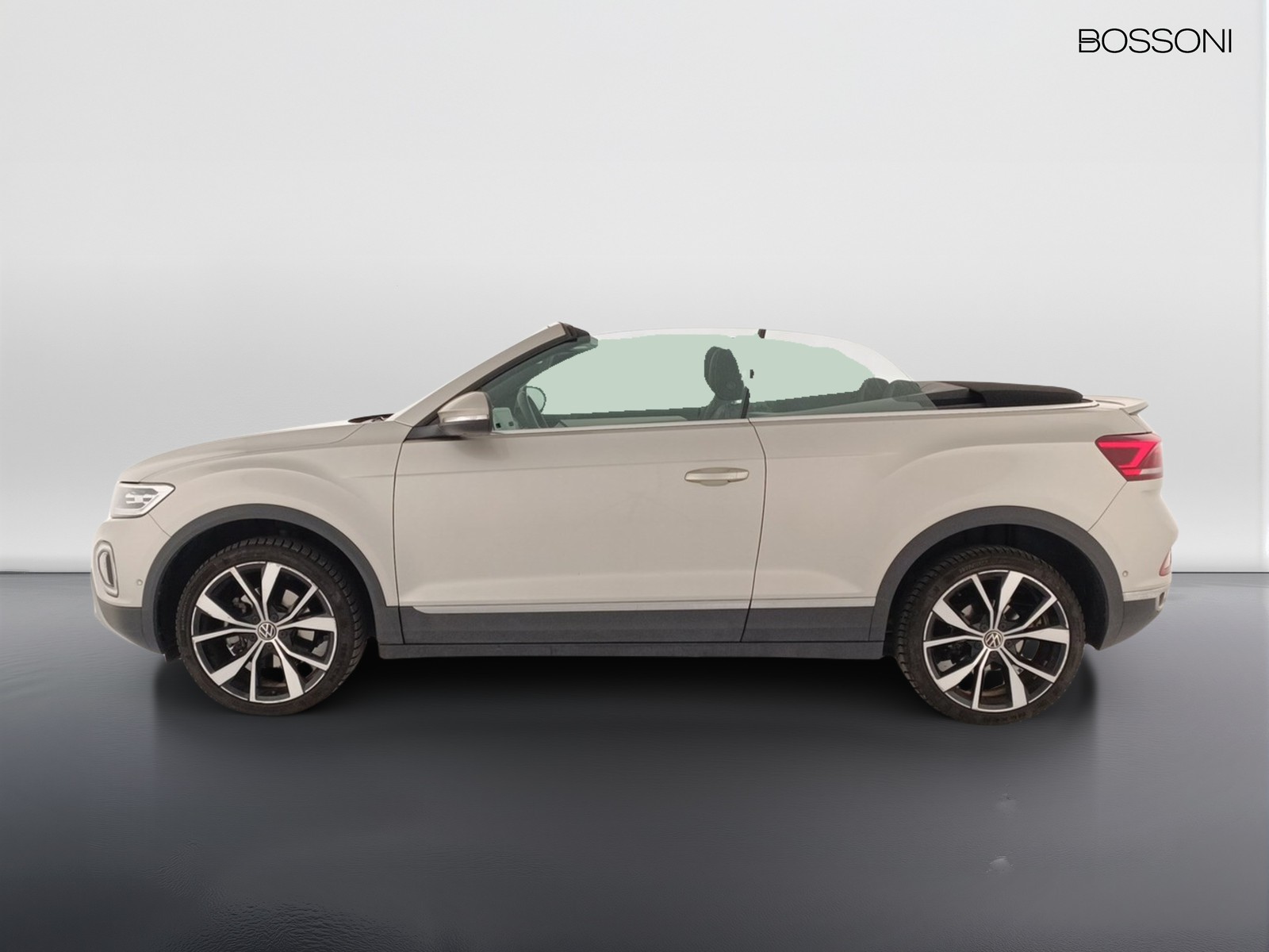 3 - Volkswagen T-Roc cabriolet 1.0 tsi 110cv style
