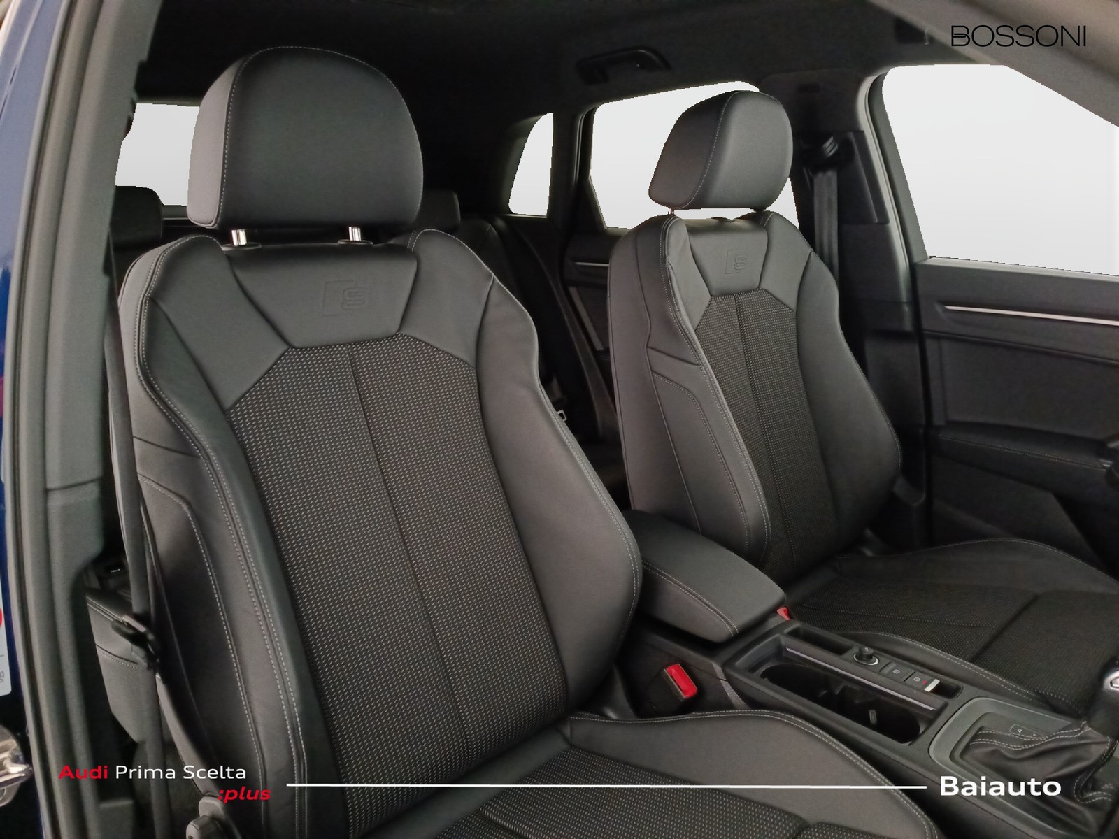 22 - Audi Q3 35 2.0 tdi s line edition s tronic